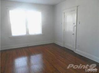 6732 Crest Ave, Saint Louis, MO 63130