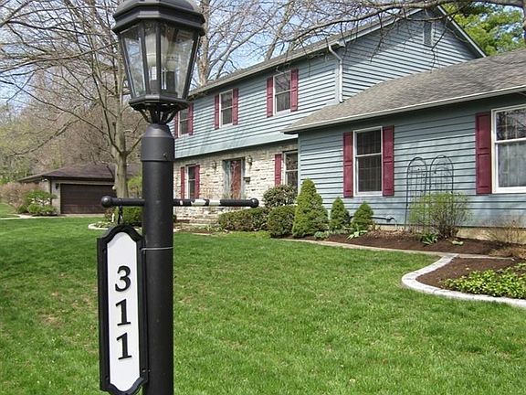 3rd image of 311 Trailwoods Dr