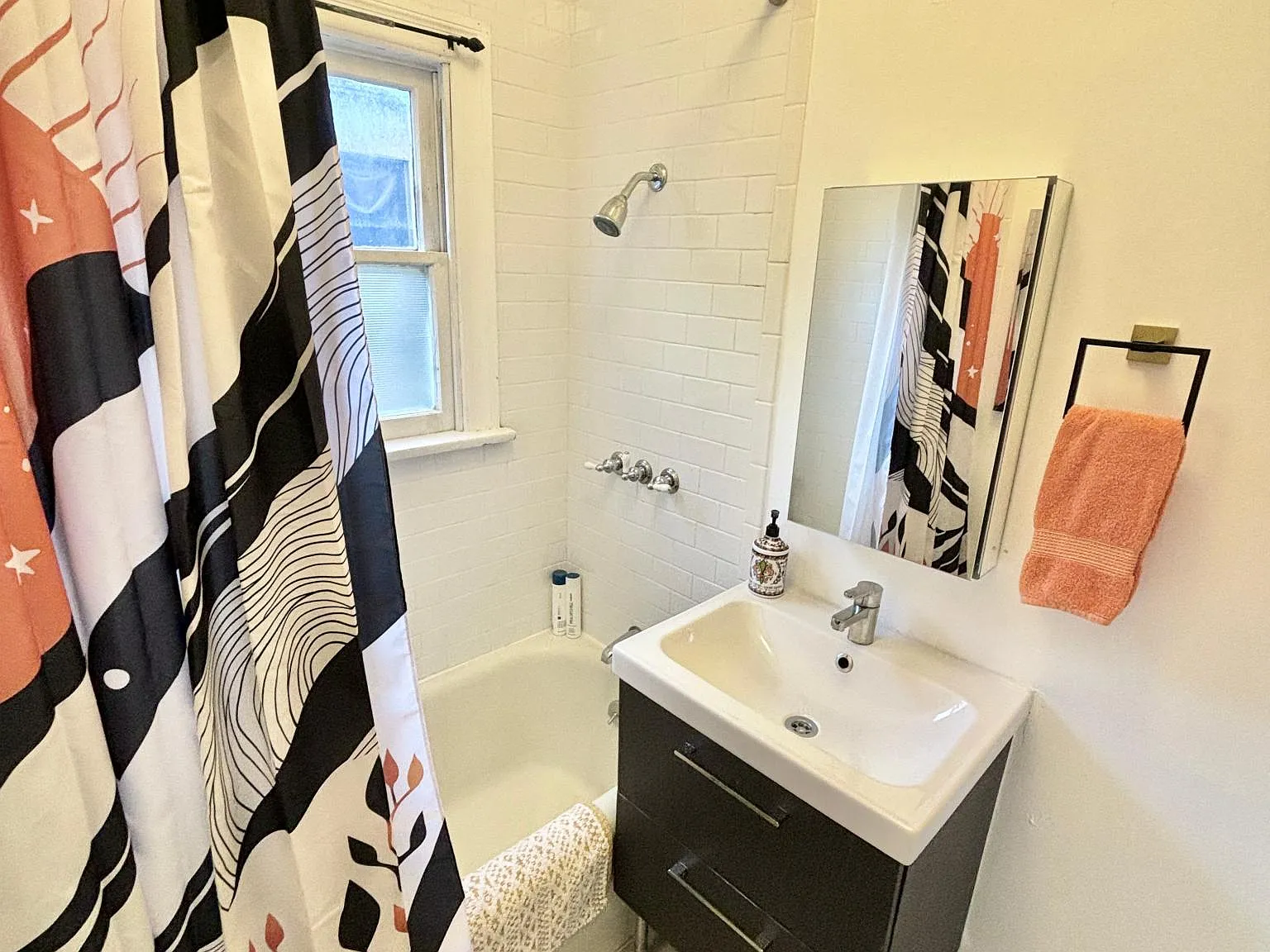 3825 Bluff Place — Photo 3