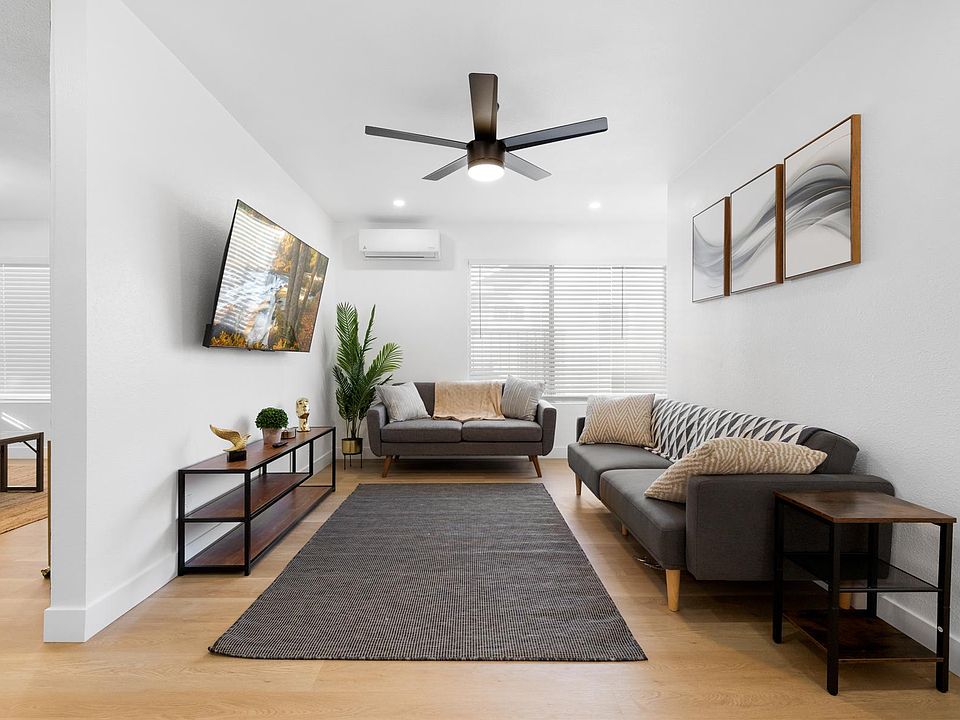 1st image of 54 Smith Ave #54