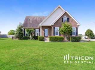 1325 Allison Ct, Lebanon, TN 37087