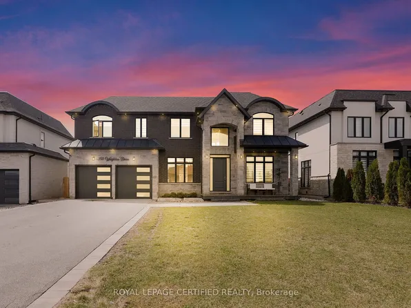 350 Weighton Dr, Oakville, ON L6K 2R4
