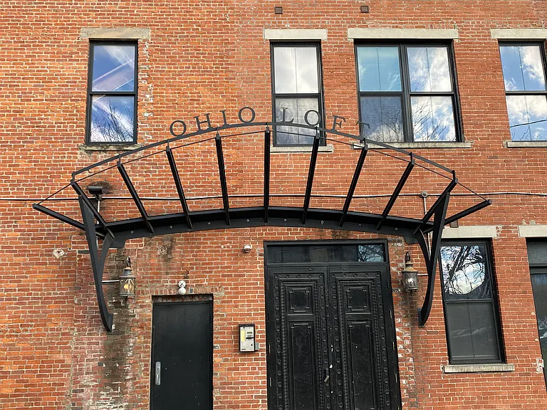 139 E Main St #400 — Photo 27