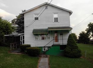 16 Elm St, Uniontown, PA