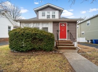 76 Van Ness Ter FLOOR 2, Maplewood, NJ 07040