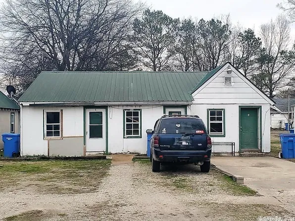 106 SE 1st St, Corning, AR 72422