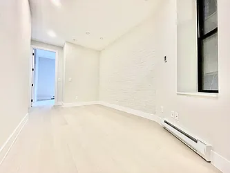 Rented by HOLTON REAL ESTATE INC.