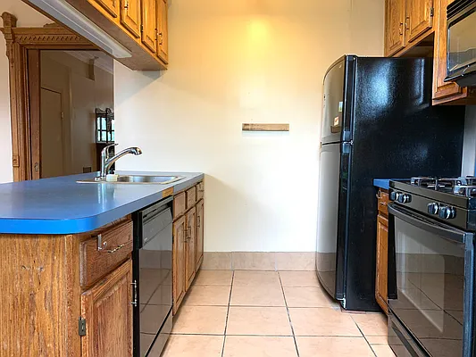 Rented by Brown Harris Stevens | media 19