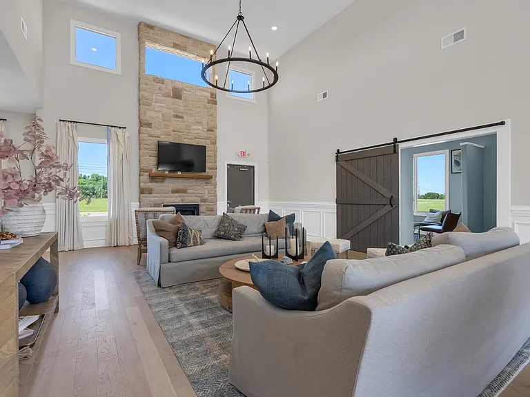 Arrowood Farms Townhomes — Photo 14