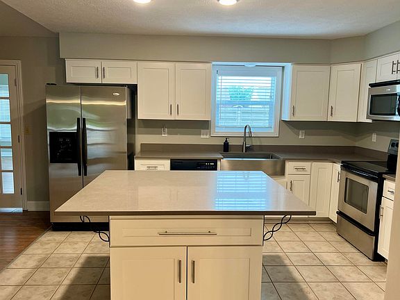4th image of 4614 Brighton Ct