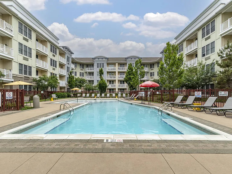Pier Village Apartments — Photo 46
