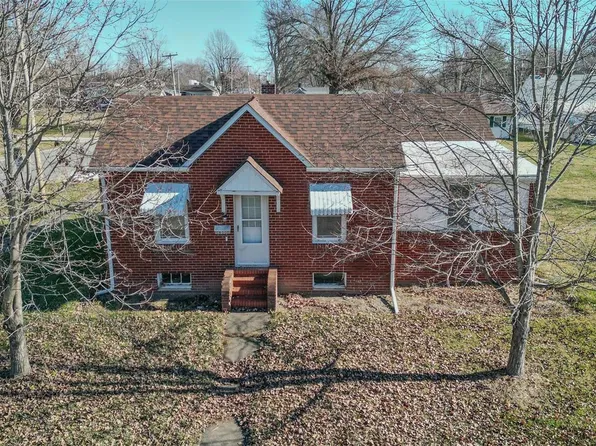 800 S Van Buren St, Litchfield, IL 62056