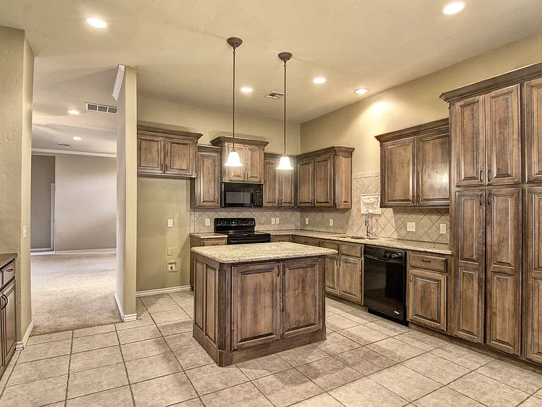 15705 Himalaya Rdg — Photo 11