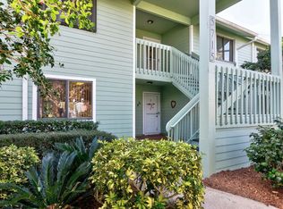 5715 Pelican Pointe Dr APT 1, Sebastian, FL 32958