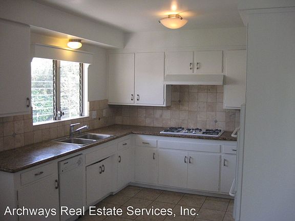 5th image of 1355 Hilda Ave APT 7