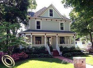 563 Watkins St, Birmingham, MI 48009