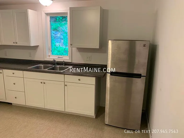 27 Margin St #1 — Photo 4