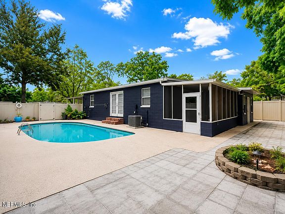 2nd image of 6419 N BALLEJO Court