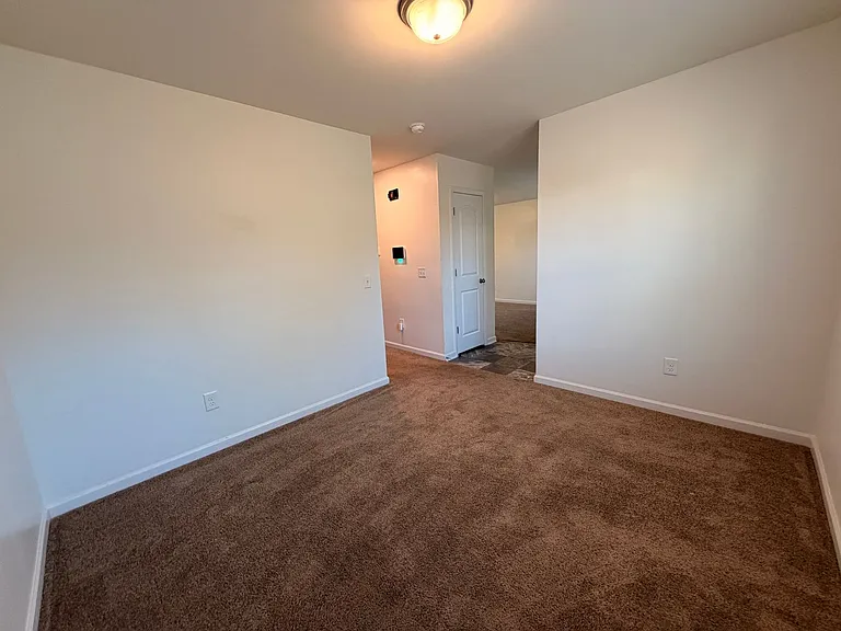 948 Brentwood Park Ln — Photo 12