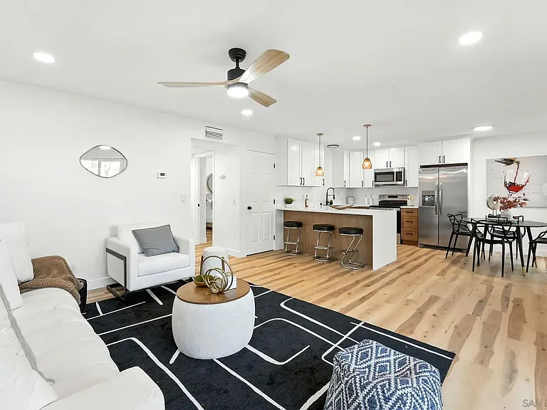1817 E Grand Ave #77 — Photo 3