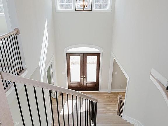 4th image of 3212 Richfield Ln
