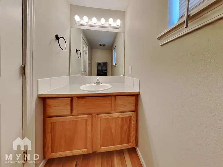 323 NW 103rd St — Photo 19