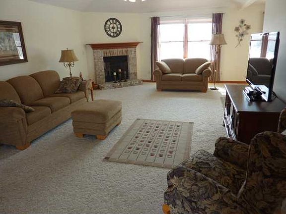 4th image of 1163 Brunes Blvd