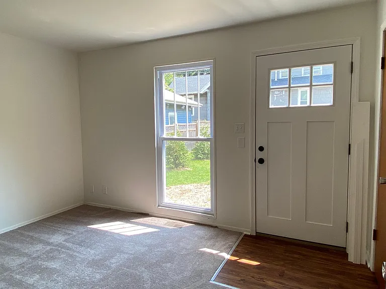 703 S Park Ave — Photo 11