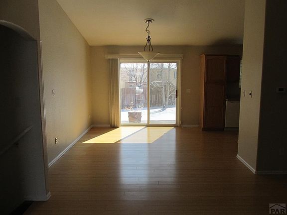 3rd image of 60 Altadena Dr