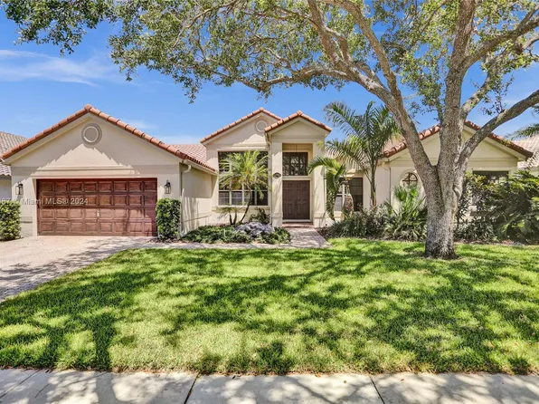 8972 Southern Orchard Rd N, Davie, FL 33328