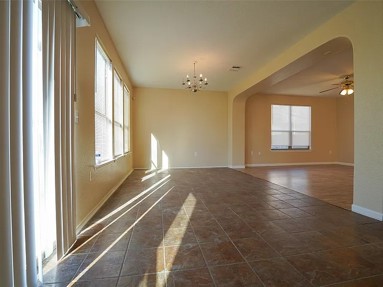 5520 Alomar Cv — Photo 4