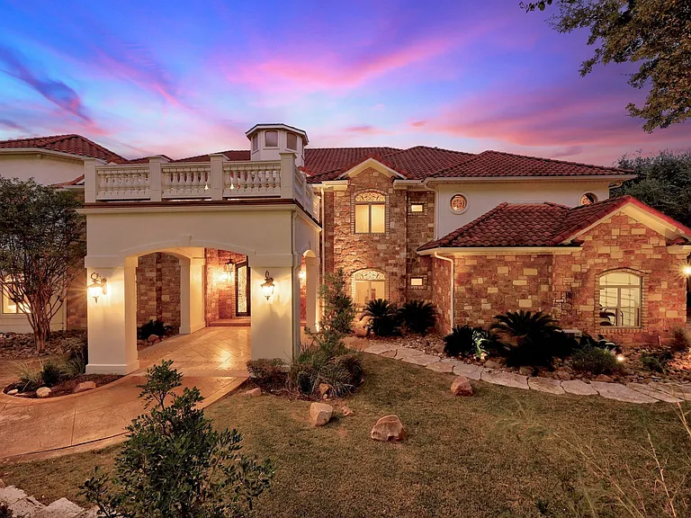 2705 Island Ledge Cv — Photo 2