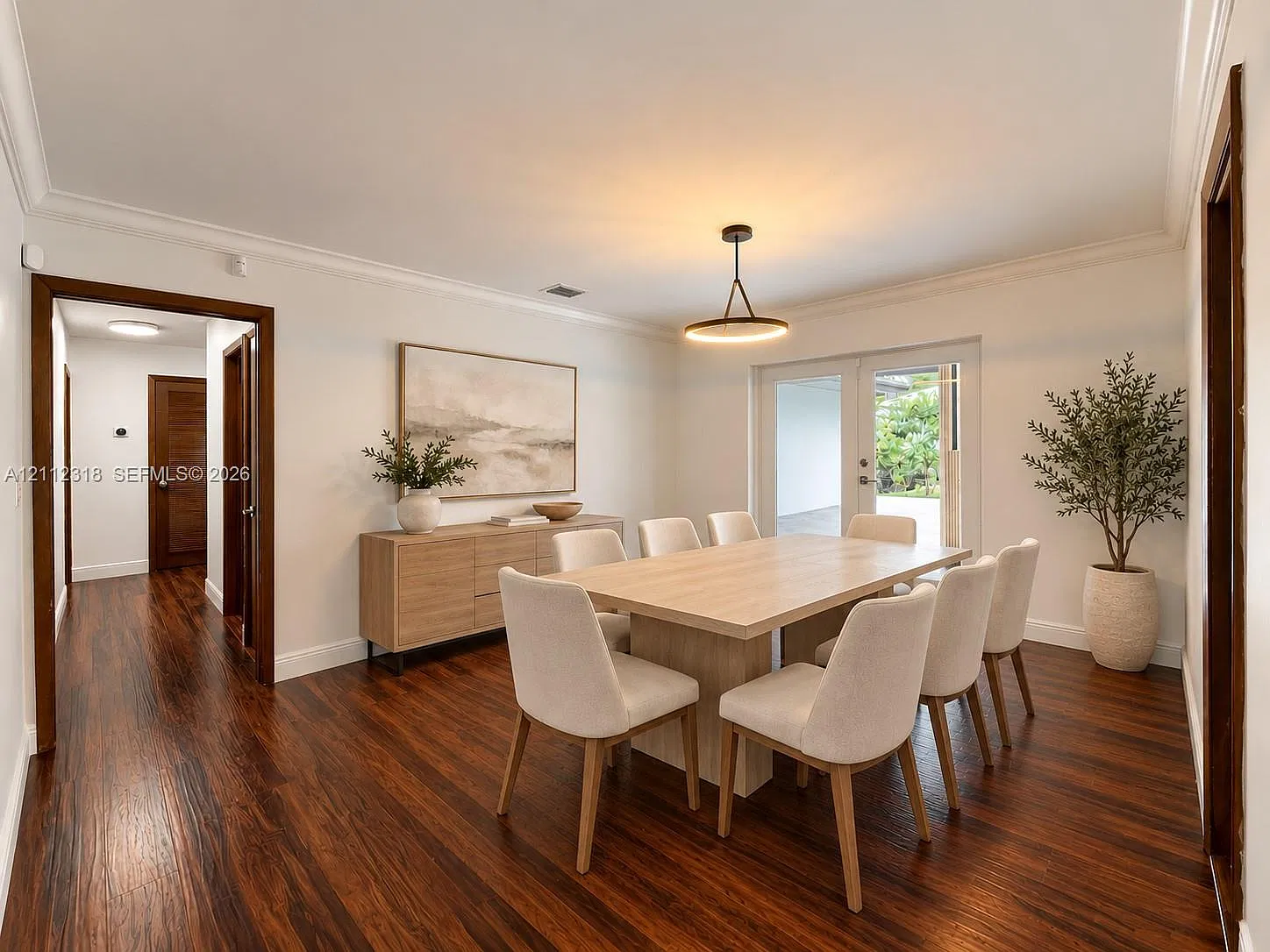 Charlotte Estates — Photo 4