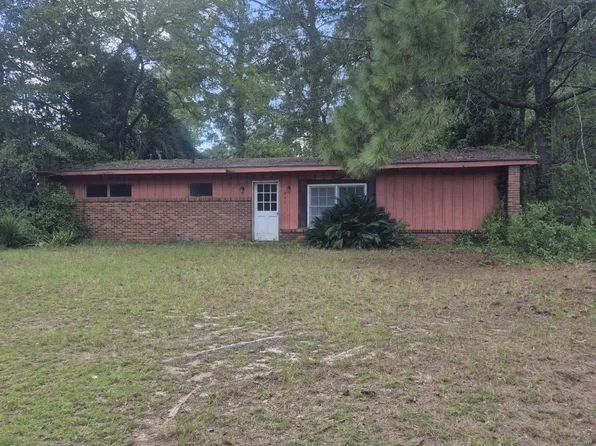 211 Circle Dr, Statesboro, GA 30461