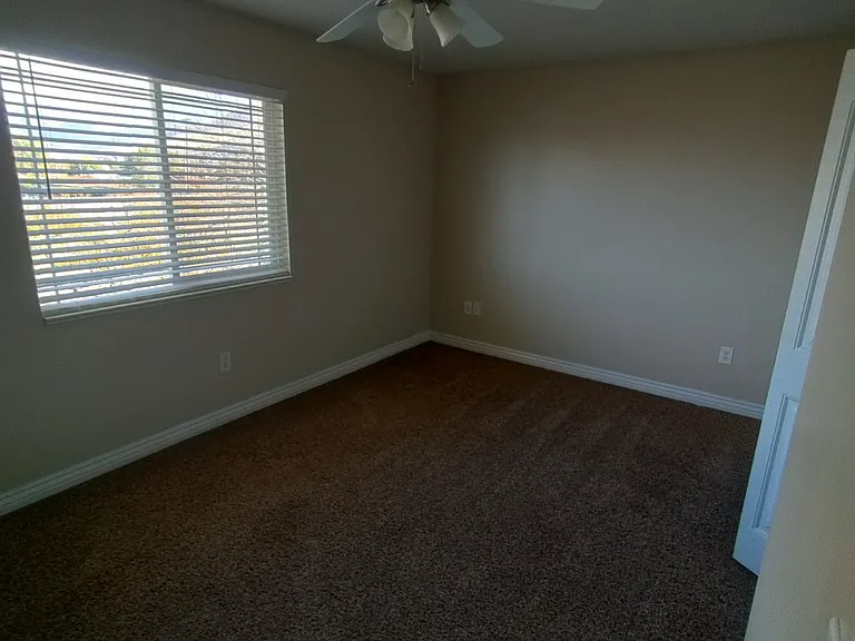 2350 S Highway 89 #4 — Photo 9