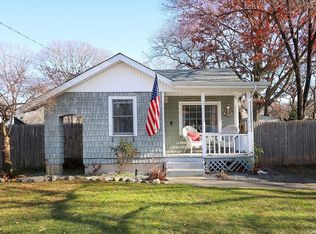 13 Rose Pl, Selden, NY 11784