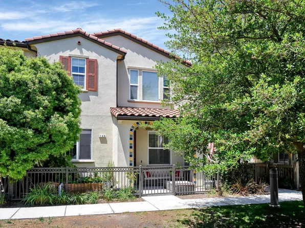 140 Larkspur Loop, Morgan Hill, CA 95037