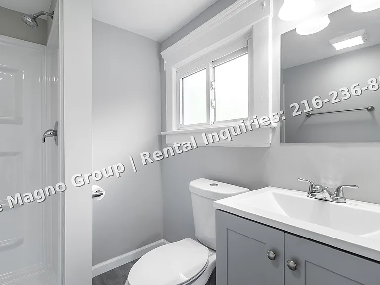 312 Upland Ave — Photo 16