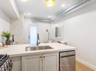 115 Catharine St N #1, Hamilton, ON L8R1J5