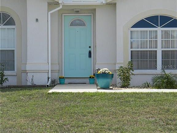 3rd image of 353 Arlington Cir