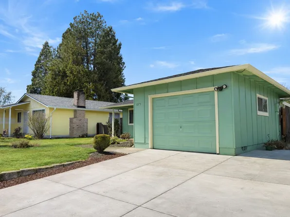 1075 56th Pl, Springfield, OR 97478