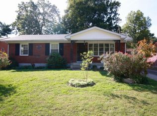 1546 Knight Rd, Louisville, KY 40216