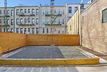 18-93 Cornelia Street #1L image 1 of 8