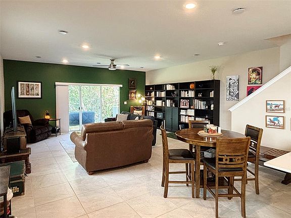 5th image of 4581 SPARKLING SHELL AVE