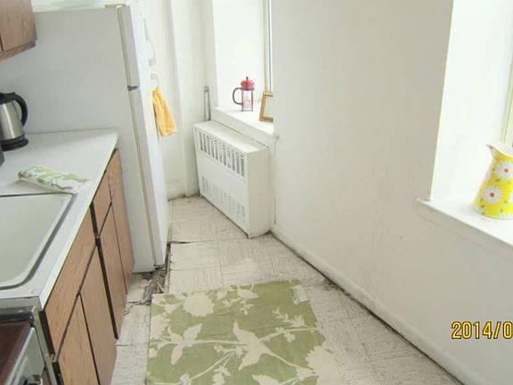 3rd image of 99 Bank St APT 5K