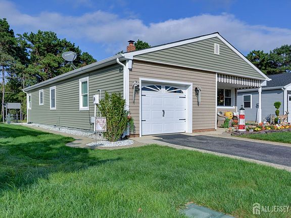 4th image of 126 Santiago Dr