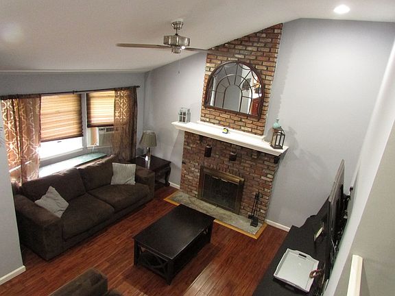 4th image of 3008 Acorn Ave