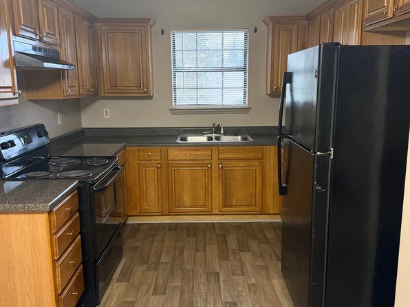 5002 Chancellor Sq NW Unit D, Huntsville, AL 35810 – 2-bedroom rental in Huntsville