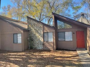 1836 Falconcrest Dr, Tallahassee, FL 32303