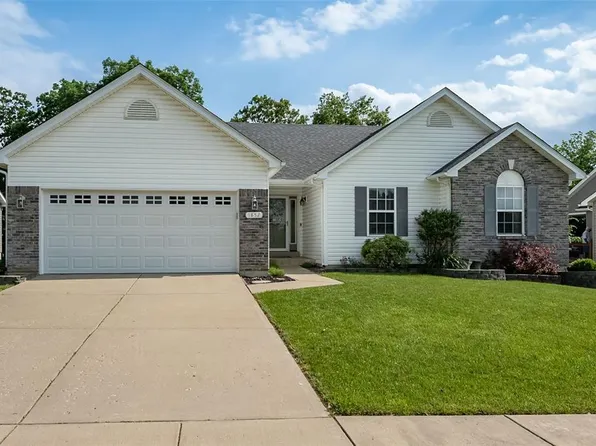 1852 Autumn Trl, Wentzville, MO 63385